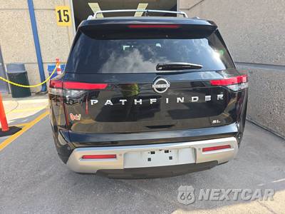 2022 Nissan Pathfinder SL - zdjęcie 5 z 29 - miniatura