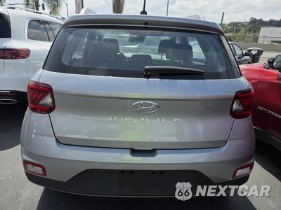 2025 Hyundai Venue SEL - zdjęcie 21 z 27 - miniatura