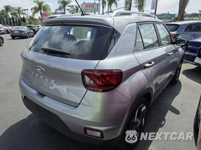 2025 Hyundai Venue SEL - zdjęcie 22 z 27 - miniatura