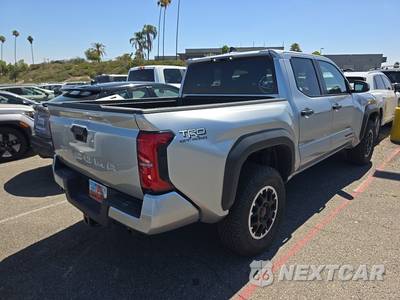 2026 Toyota Tacoma TRD Off-Road Crew Cab Medium Bed - zdjęcie 4 z 24 - miniatura