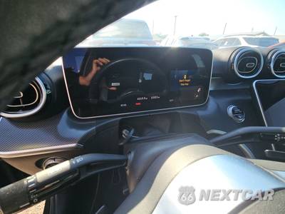 2025 Mercedes-Benz C 300 - zdjęcie 18 z 31 - miniatura