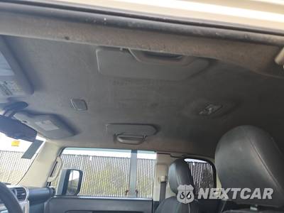 2011 Toyota FJ Cruiser w/Rear Doors - zdjęcie 19 z 62 - miniatura