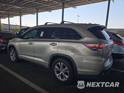 2014 Toyota Highlander XLE - zdjęcie 6 z 56 - miniatura