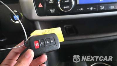 2014 Toyota Highlander XLE - zdjęcie 21 z 56 - miniatura