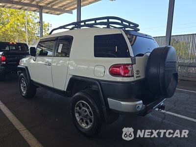 2011 Toyota FJ Cruiser w/Rear Doors - zdjęcie 6 z 62 - miniatura
