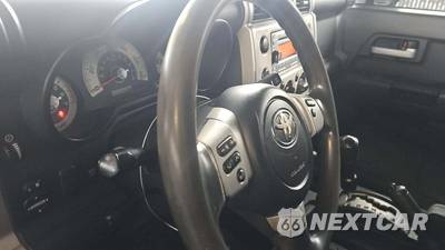 2011 Toyota FJ Cruiser w/Rear Doors - zdjęcie 24 z 62 - miniatura