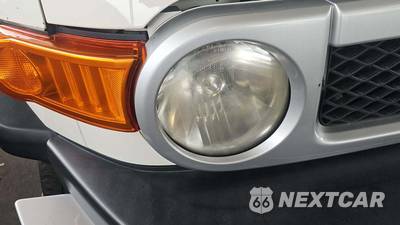 2011 Toyota FJ Cruiser w/Rear Doors - zdjęcie 41 z 62 - miniatura