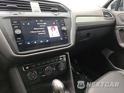 2020 Volkswagen Tiguan SE - zdjęcie 31 z 50 - miniatura