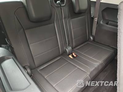 2020 Volkswagen Tiguan SE - zdjęcie 45 z 50 - miniatura