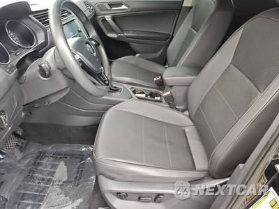 2020 Volkswagen Tiguan SE - zdjęcie 24 z 50 - miniatura