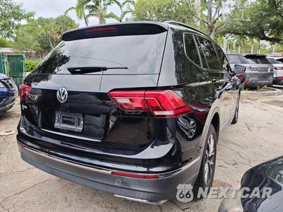 2020 Volkswagen Tiguan SE - zdjęcie 8 z 50 - miniatura
