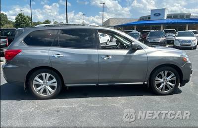 2018 Nissan Pathfinder SL - zdjęcie 4 z 35 - miniatura