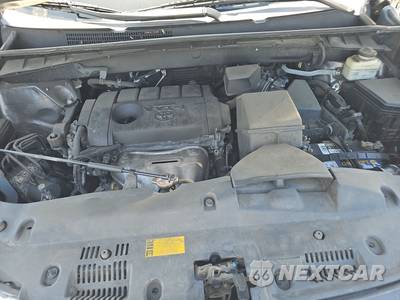 2016 Toyota Highlander LE - zdjęcie 16 z 35 - miniatura