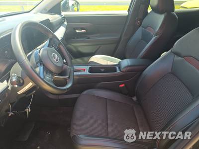 2025 Nissan Kicks SR - zdjęcie 7 z 35 - miniatura