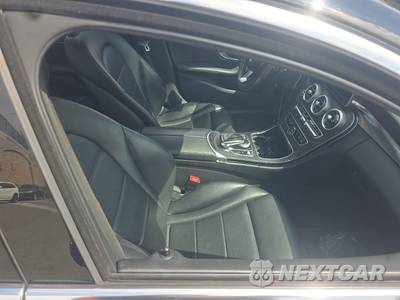 2015 Mercedes-Benz C 300 4MATIC Sedan - zdjęcie 8 z 43 - miniatura