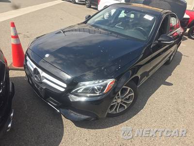 2015 Mercedes-Benz C 300 4MATIC Sedan - zdjęcie 1 z 43 - miniatura