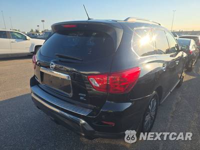 2018 Nissan Pathfinder SL - zdjęcie 4 z 30 - miniatura