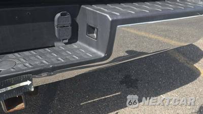2019 Nissan TITAN SV Crew Cab Short Bed - zdjęcie 27 z 47 - miniatura