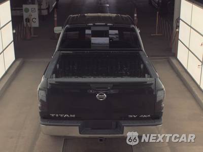 2019 Nissan TITAN SV Crew Cab Short Bed - zdjęcie 5 z 47 - miniatura
