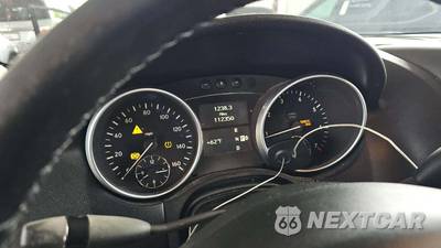 2010 Mercedes-Benz ML 350 - zdjęcie 22 z 47 - miniatura