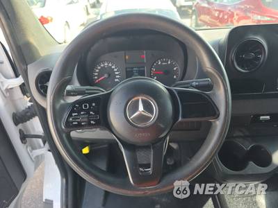 2022 Mercedes-Benz Sprinter 3500 Cargo Van DRW High Roof 170.0" WB - zdjęcie 10 z 21 - miniatura