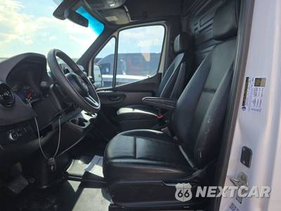 2022 Mercedes-Benz Sprinter 3500 Cargo Van DRW High Roof 170.0" WB - zdjęcie 7 z 21 - miniatura
