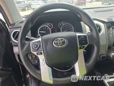 2017 Toyota Tundra SR5 Crew Cab Short Bed - zdjęcie 10 z 26 - miniatura