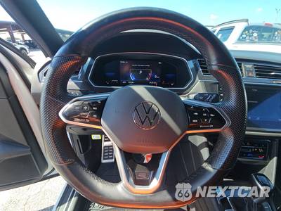 2022 Volkswagen Tiguan SE R-Line Black - zdjęcie 10 z 19 - miniatura