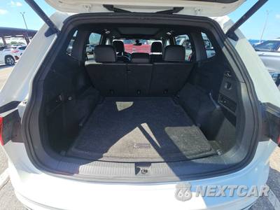 2022 Volkswagen Tiguan SE R-Line Black - zdjęcie 16 z 19 - miniatura