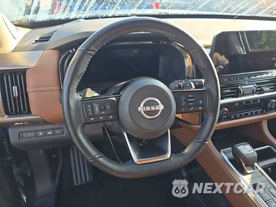 2024 Nissan Pathfinder Platinum - zdjęcie 10 z 30 - miniatura