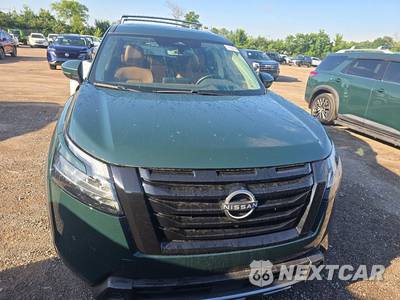 2024 Nissan Pathfinder Platinum - zdjęcie 2 z 30 - miniatura