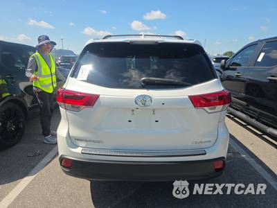 2019 Toyota Highlander XLE - zdjęcie 5 z 20 - miniatura