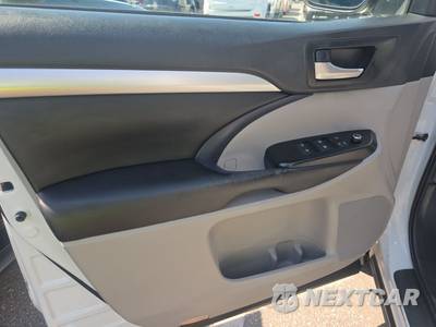 2019 Toyota Highlander XLE - zdjęcie 9 z 20 - miniatura