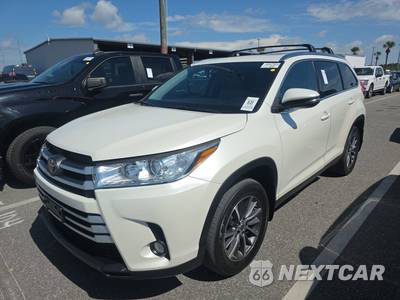 2019 Toyota Highlander XLE - zdjęcie 1 z 20 - miniatura