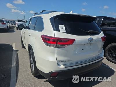 2019 Toyota Highlander XLE - zdjęcie 6 z 20 - miniatura
