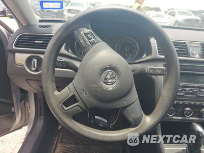 2013 Volkswagen Passat 2.5L S - zdjęcie 10 z 26 - miniatura