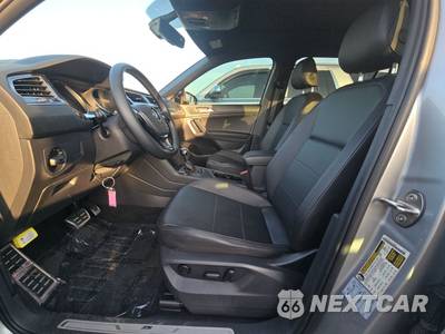 2020 Volkswagen Tiguan SE R-Line Black - zdjęcie 7 z 23 - miniatura