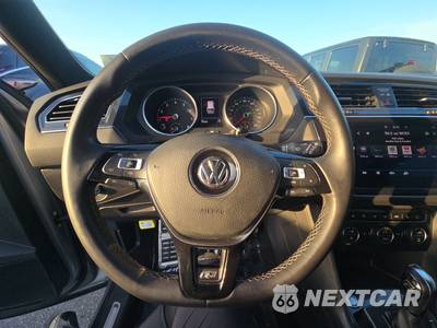 2020 Volkswagen Tiguan SE R-Line Black - zdjęcie 10 z 23 - miniatura