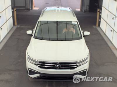 2023 Volkswagen Tiguan SE - zdjęcie 2 z 22 - miniatura