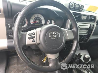 2008 Toyota FJ Cruiser w/Rear Doors - zdjęcie 10 z 27 - miniatura