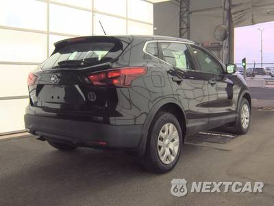 2017 Nissan Rogue Sport S - zdjęcie 4 z 7 - miniatura