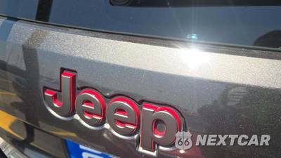 2020 Jeep Grand Cherokee Trailhawk - zdjęcie 23 z 42 - miniatura