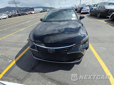 2020 Toyota Avalon Limited - zdjęcie 2 z 32 - miniatura