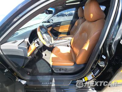 2020 Toyota Avalon Limited - zdjęcie 7 z 32 - miniatura