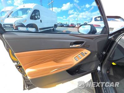 2020 Toyota Avalon Limited - zdjęcie 9 z 32 - miniatura