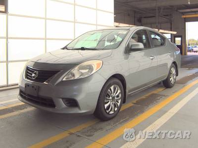 2013 Nissan Versa 1.6 SV - zdjęcie 1 z 17 - miniatura