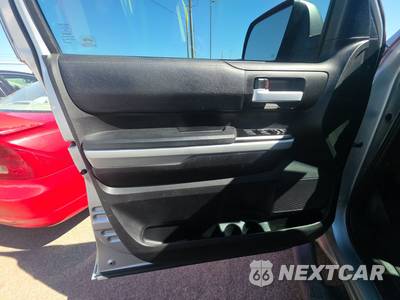 2018 Toyota Tundra SR5 Crew Cab Short Bed - zdjęcie 9 z 18 - miniatura