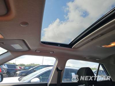 2025 Hyundai Venue SEL - zdjęcie 20 z 30 - miniatura