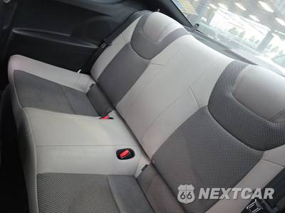 2016 Hyundai Genesis Coupe 3.8 w/Gray Interior - zdjęcie 13 z 37 - miniatura