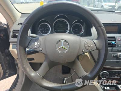 2010 Mercedes-Benz C 300 - zdjęcie 10 z 32 - miniatura